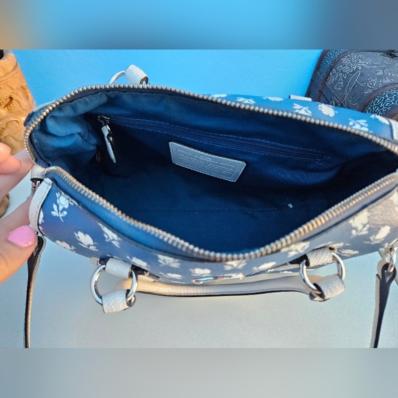 Coach Floral Blue Purse crossbody (removable strap) - Picture 4 of 7